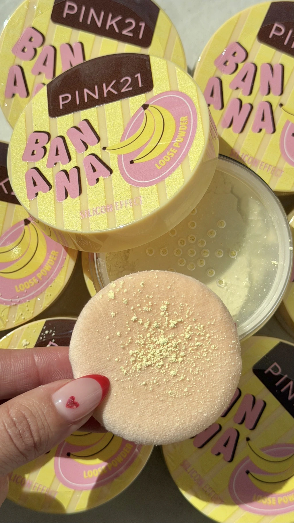 Vista 2 de Polvo banana loose powder - Pink 21 silicon efect